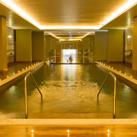 Algarve Marriott Salgados Golf & מלון
